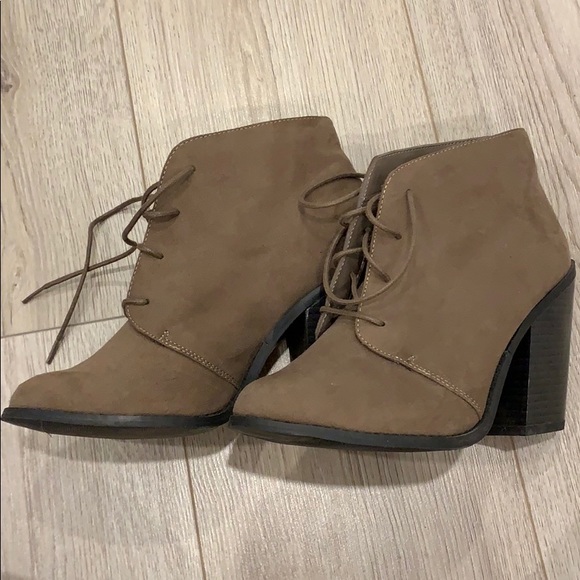 CALL IT SPRING Gray anke boots (high heel) 8.5 US - Picture 6 of 7